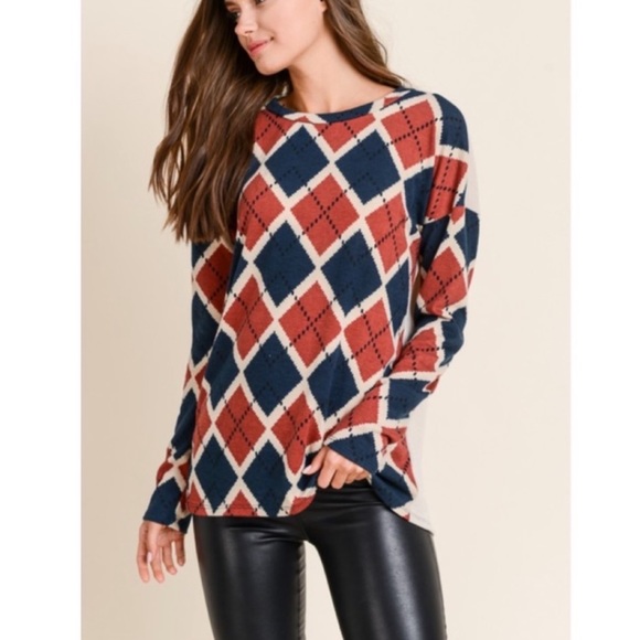 Geo Print Top - Picture 2 of 3